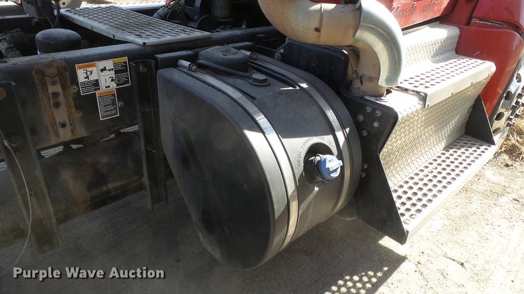 image for item DC0534 2014 Kenworth T660 semi truck