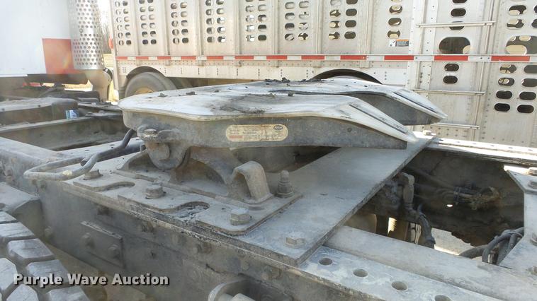 image for item DC0534 2014 Kenworth T660 semi truck