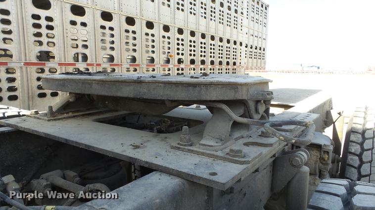 image for item DC0534 2014 Kenworth T660 semi truck