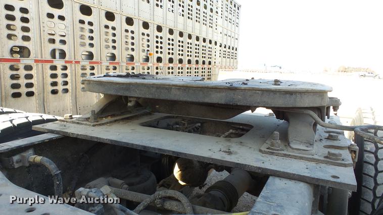 image for item DC0534 2014 Kenworth T660 semi truck