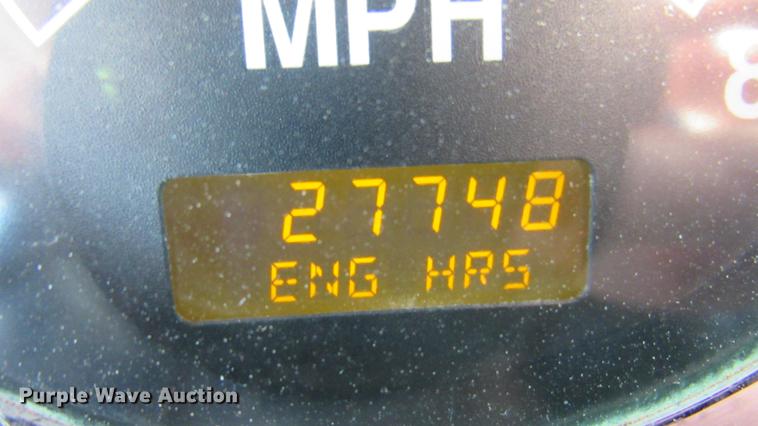 image for item DC2188 2006 International 9200i semi truck