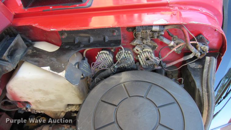 image for item DC2188 2006 International 9200i semi truck