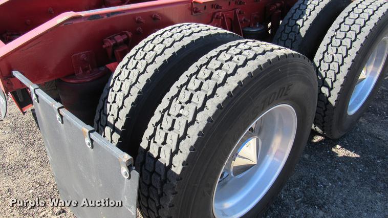 image for item DC2188 2006 International 9200i semi truck