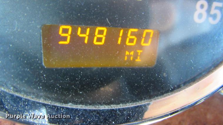 image for item DC2189 2007 International 9200i semi truck