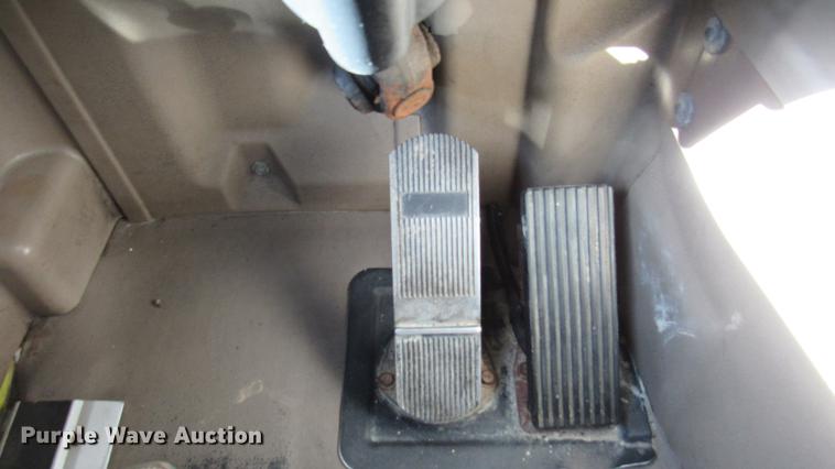 image for item DC2189 2007 International 9200i semi truck