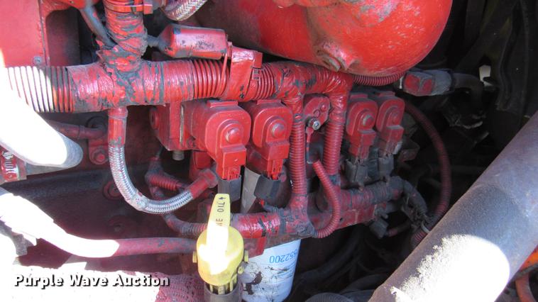 image for item DC2189 2007 International 9200i semi truck