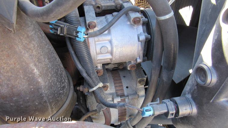 image for item DC2189 2007 International 9200i semi truck