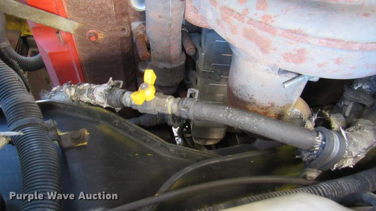 image for item DC2189 2007 International 9200i semi truck