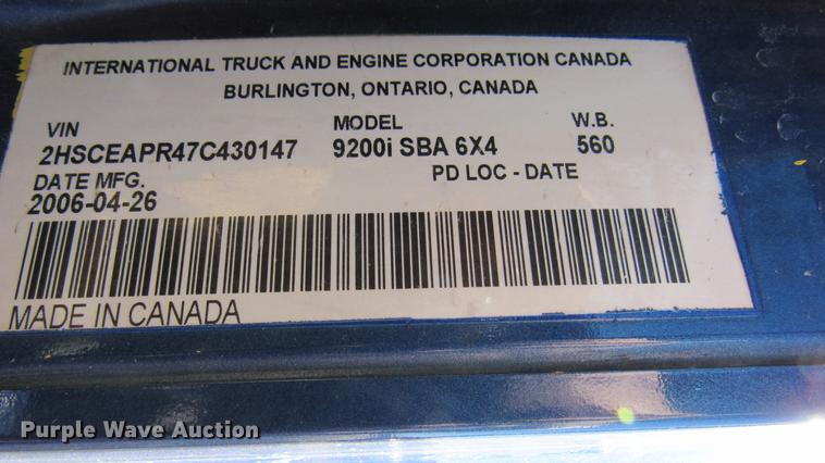 image for item DC2189 2007 International 9200i semi truck