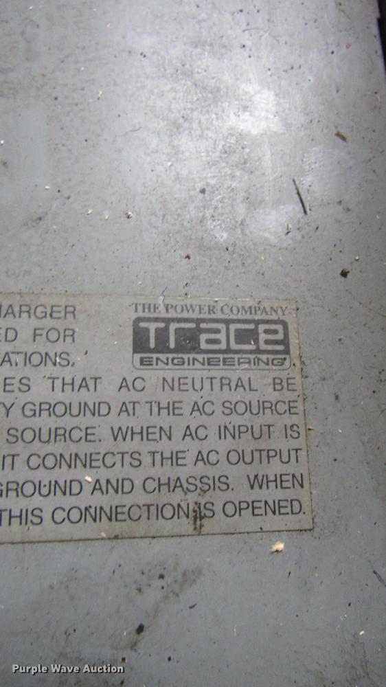 image for item DC2190 2001 Volvo VNL semi truck