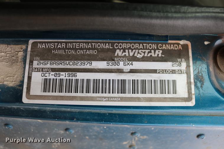 image for item DC3563 1997 International 9300 semi truck