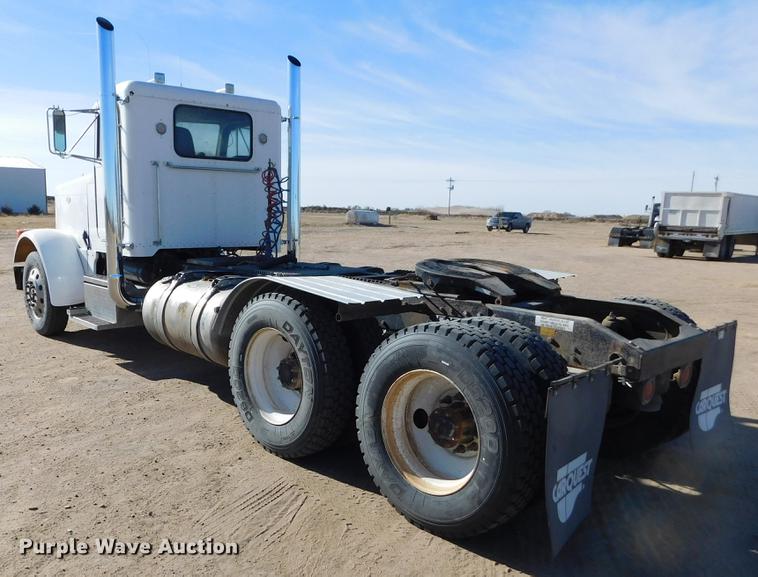 image for item DC8388 1994 Peterbilt 379 semi truck