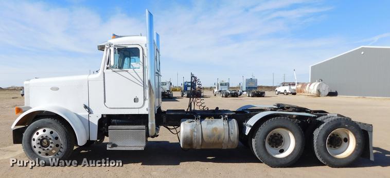 image for item DC8388 1994 Peterbilt 379 semi truck