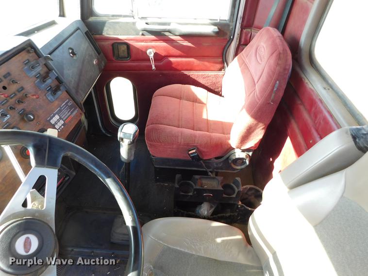 image for item DC8388 1994 Peterbilt 379 semi truck