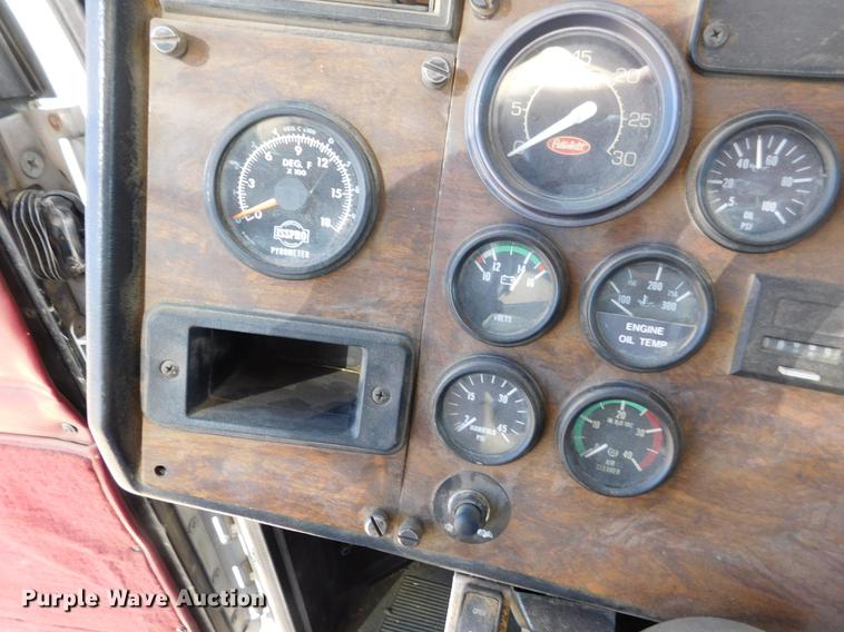 image for item DC8388 1994 Peterbilt 379 semi truck