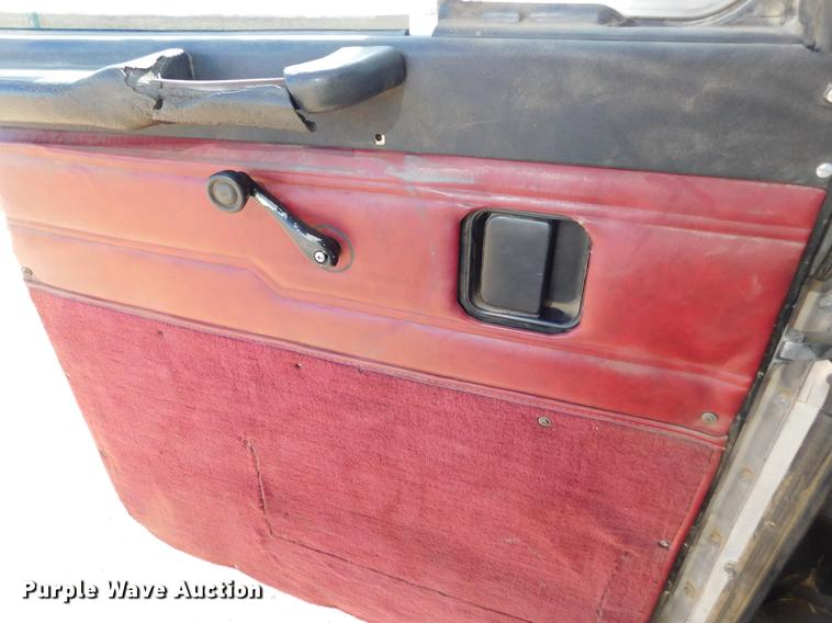 image for item DC8388 1994 Peterbilt 379 semi truck