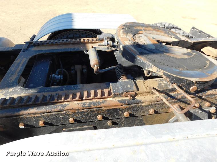 image for item DC8388 1994 Peterbilt 379 semi truck