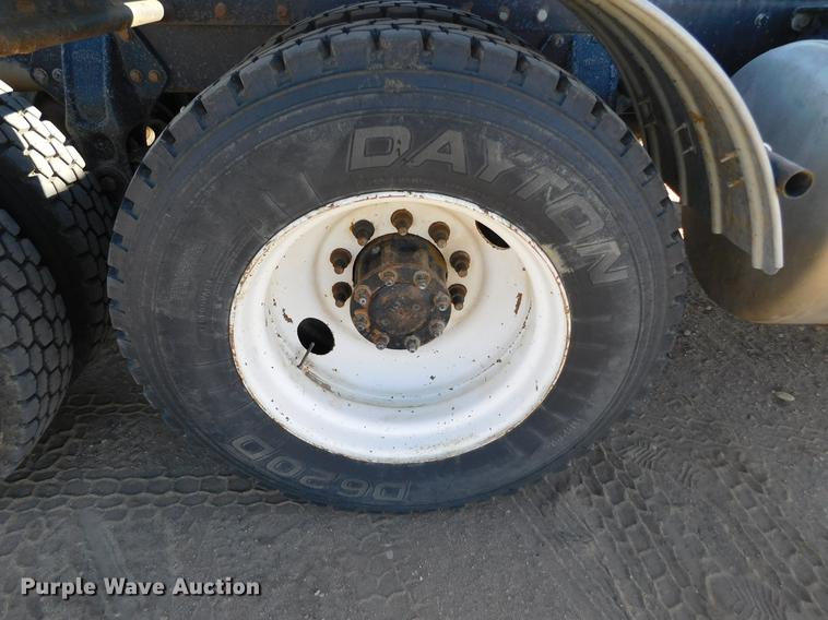 image for item DC8388 1994 Peterbilt 379 semi truck