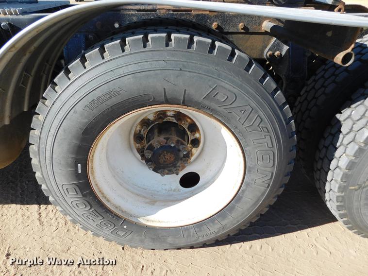 image for item DC8388 1994 Peterbilt 379 semi truck