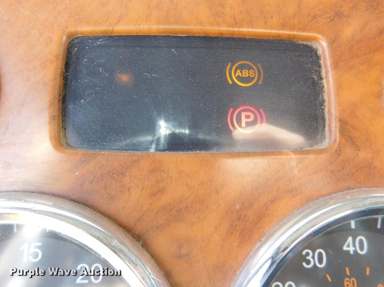 image for item DC8390 2006 Peterbilt 378 semi truck