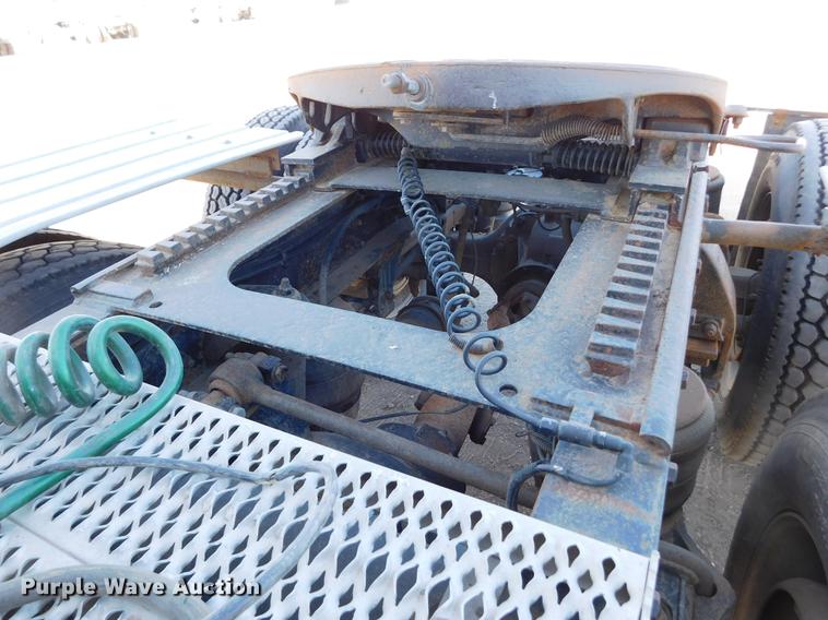 image for item DC8390 2006 Peterbilt 378 semi truck