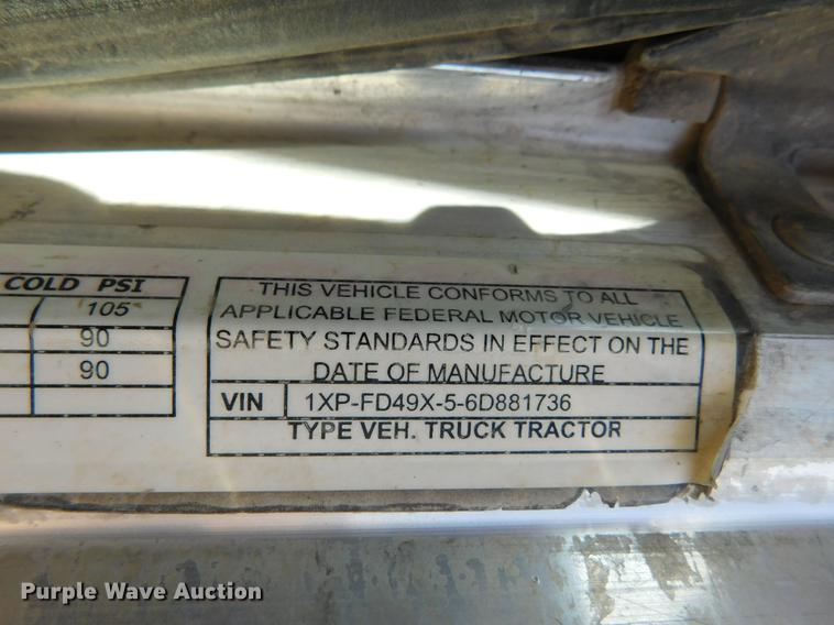 image for item DC8390 2006 Peterbilt 378 semi truck