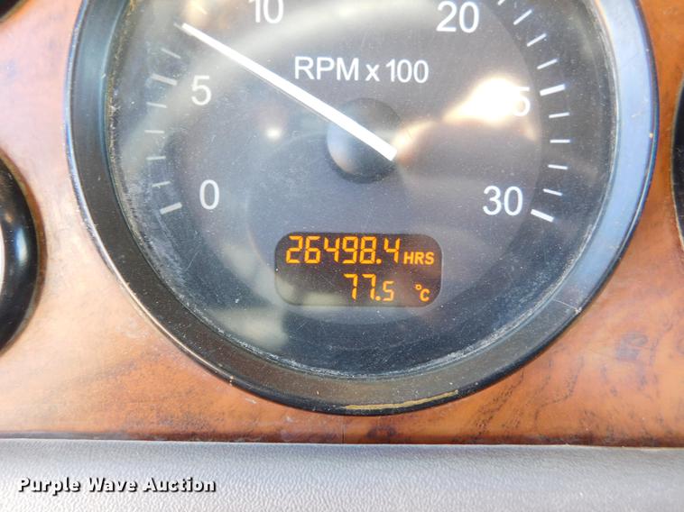 image for item DC8391 2006 Peterbilt 379 semi truck