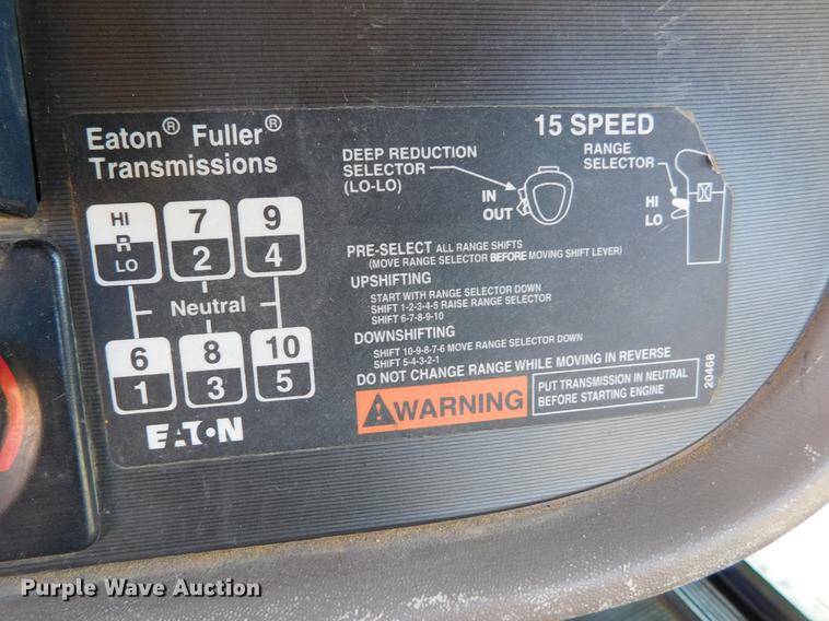 image for item DC8391 2006 Peterbilt 379 semi truck