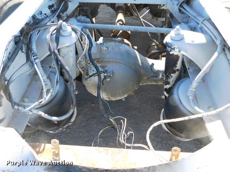 image for item DC8391 2006 Peterbilt 379 semi truck