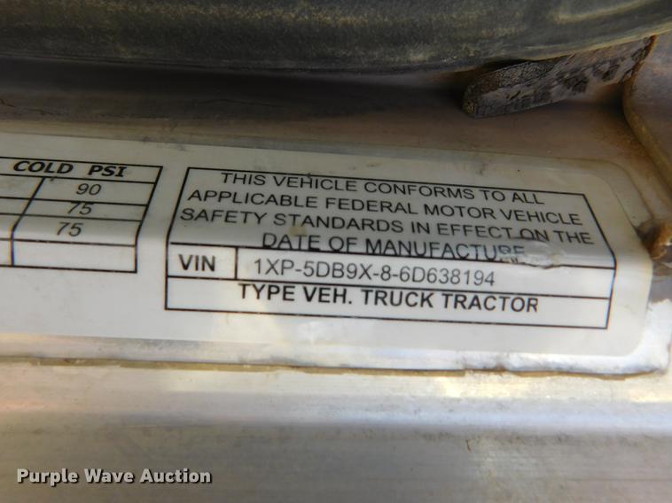 image for item DC8391 2006 Peterbilt 379 semi truck