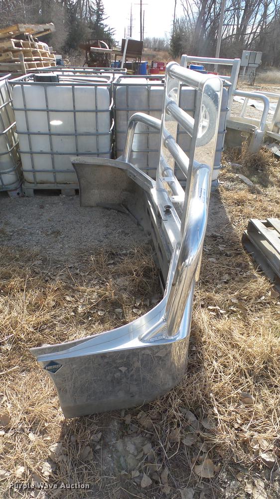 image for item DX9987 Herd aluminum grill guard