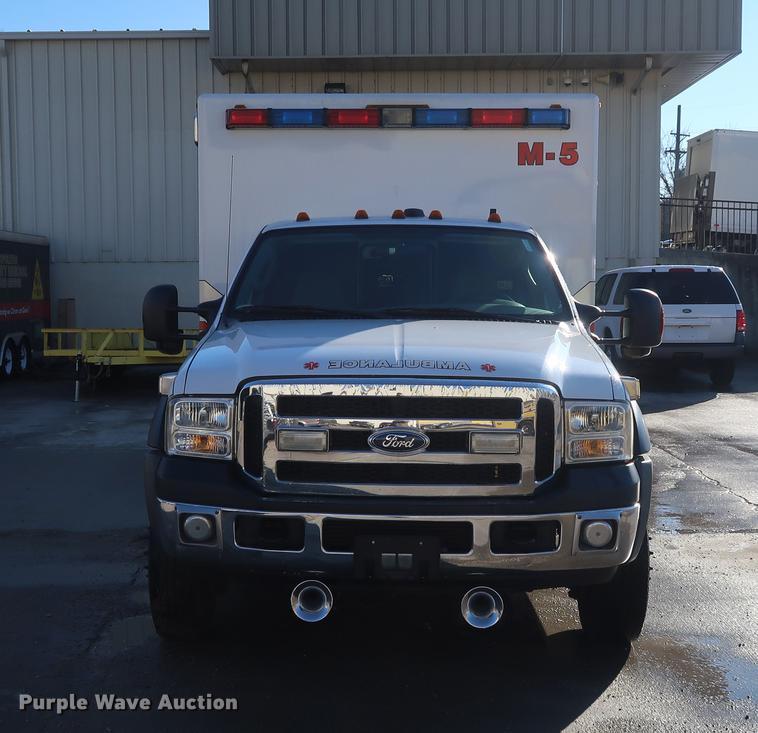 image for item DA6574 2007 Ford F450 Super Duty ambulance