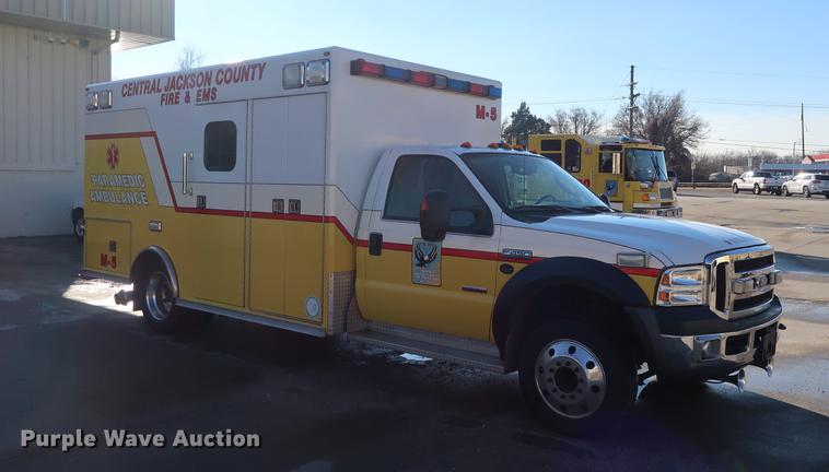 image for item DA6574 2007 Ford F450 Super Duty ambulance