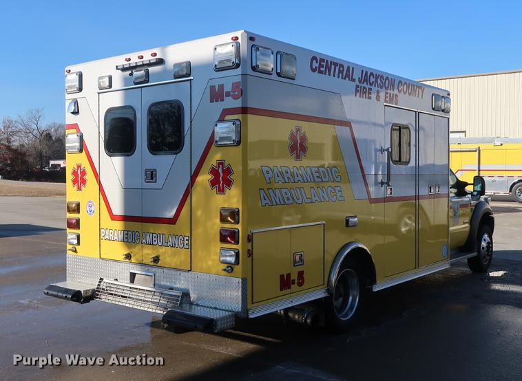 image for item DA6574 2007 Ford F450 Super Duty ambulance