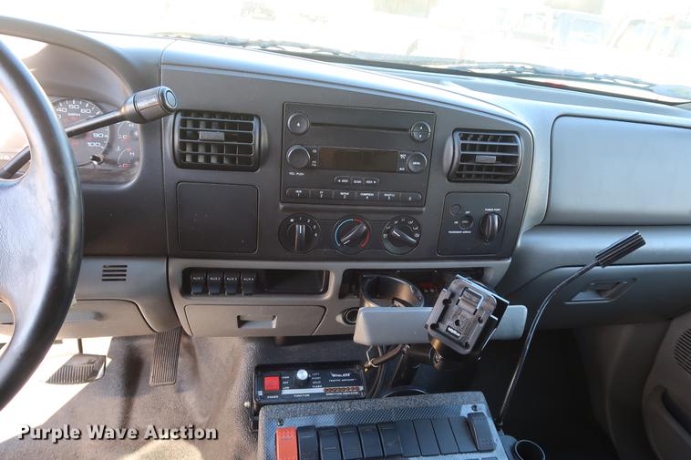 image for item DA6574 2007 Ford F450 Super Duty ambulance