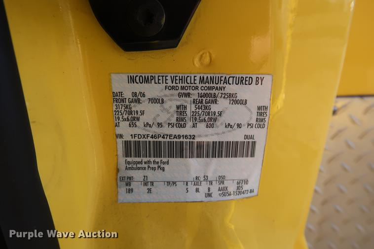 image for item DA6574 2007 Ford F450 Super Duty ambulance