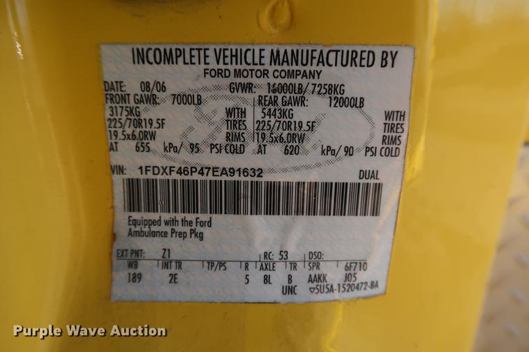 image for item DA6574 2007 Ford F450 Super Duty ambulance