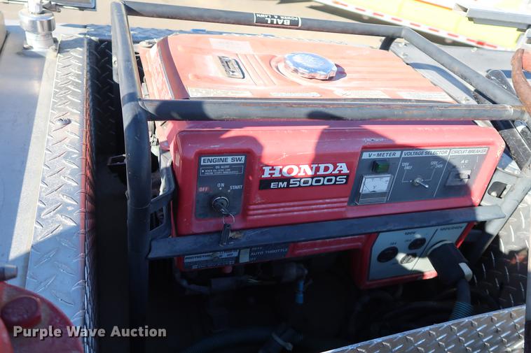 image for item DA6575 1996 Emergency One E-One fire truck