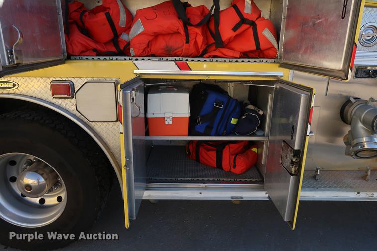 image for item DA6575 1996 Emergency One E-One fire truck