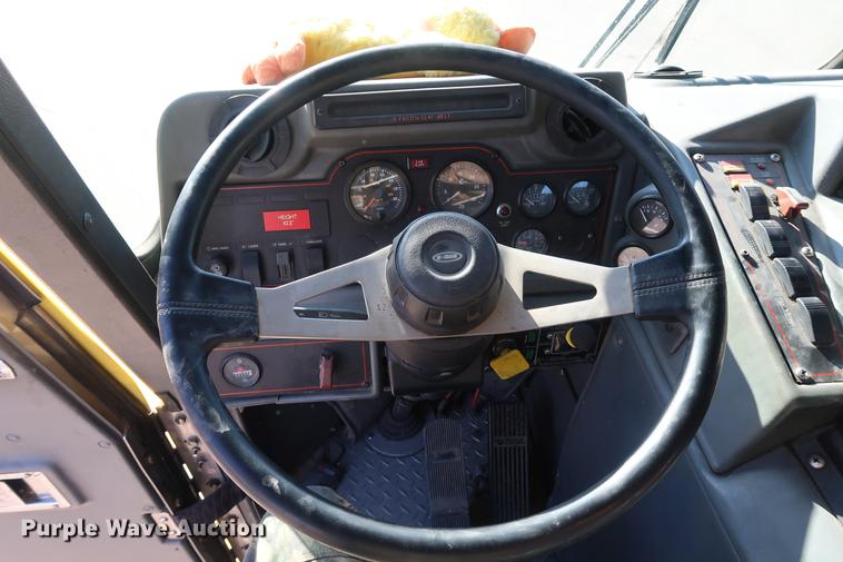 image for item DA6575 1996 Emergency One E-One fire truck