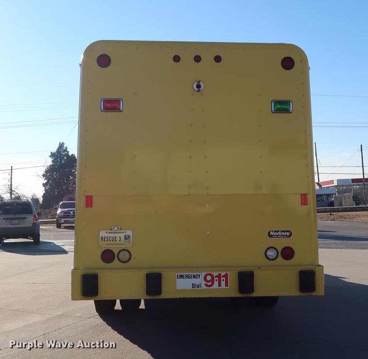 image for item DA6576 1982 Ford 8000 box truck