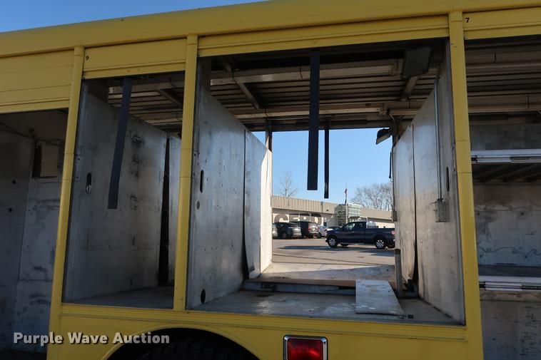 image for item DA6576 1982 Ford 8000 box truck