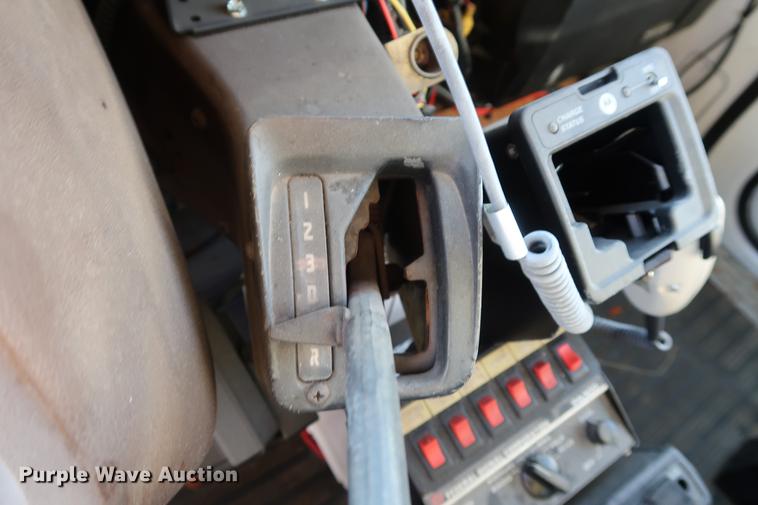 image for item DA6576 1982 Ford 8000 box truck