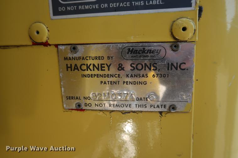 image for item DA6576 1982 Ford 8000 box truck