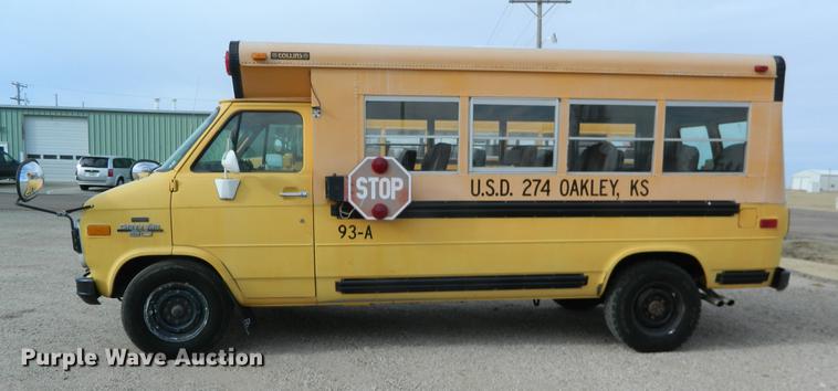 image for item DB1229 1993 Chevrolet G30 school bus