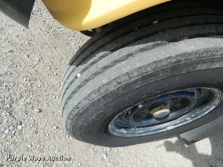 image for item DB1229 1993 Chevrolet G30 school bus