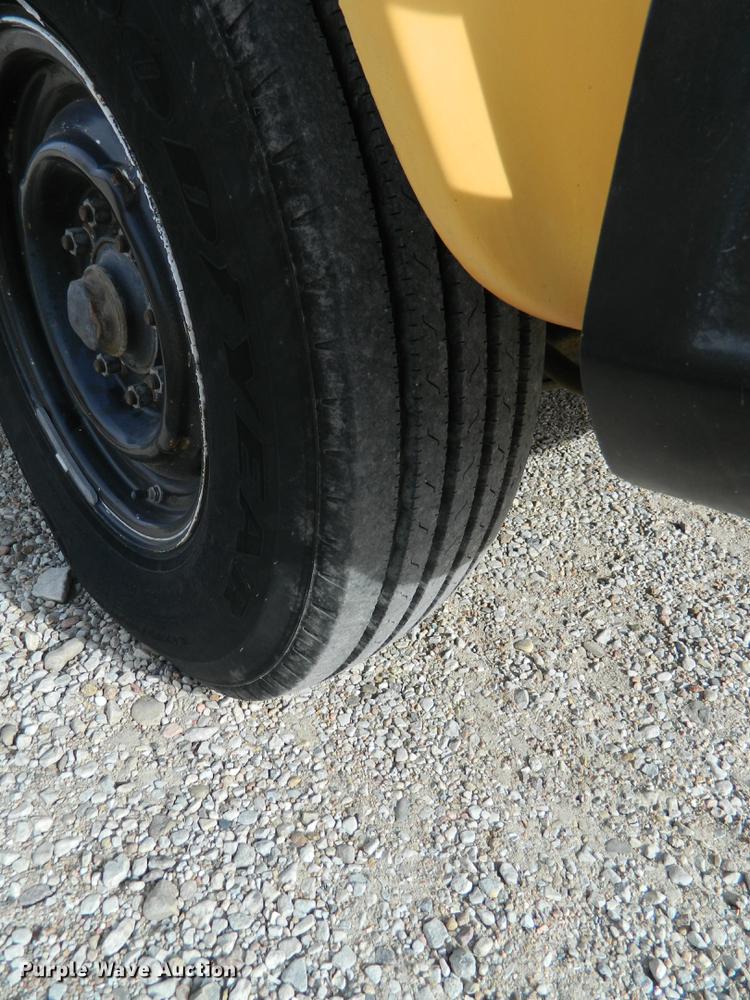 image for item DB1229 1993 Chevrolet G30 school bus