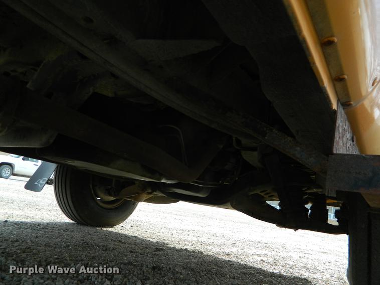 image for item DB1229 1993 Chevrolet G30 school bus