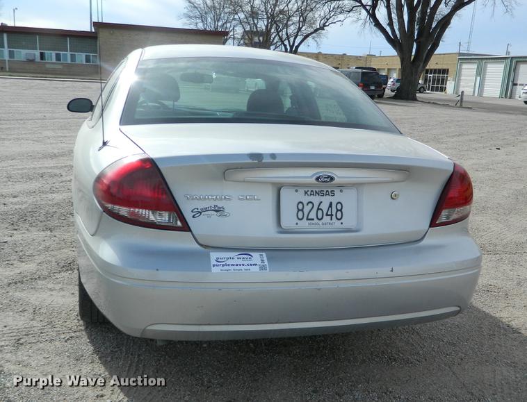 image for item DB1230 2007 Ford Taurus