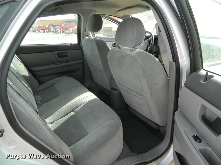 image for item DB1230 2007 Ford Taurus